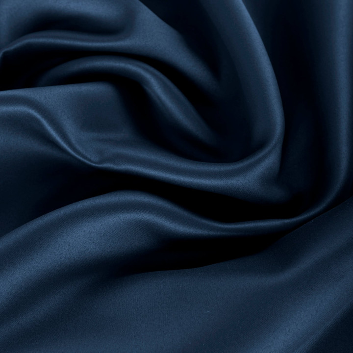 DONA Granatowa zasłona gotowa na przelotkach z tkaniny zaciemniającej blackout 140x240 cm