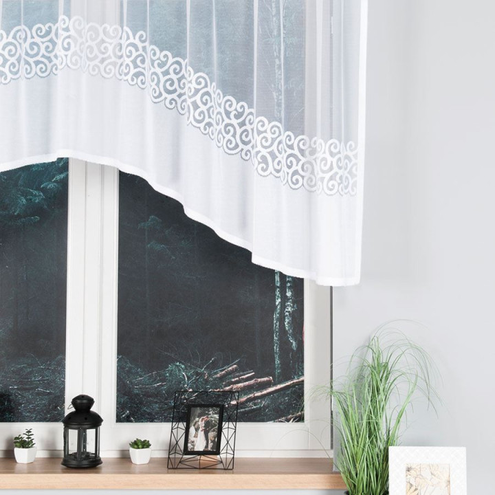 DANIELA Biała firanka gotowa żakardowa z podcięciem 300x110 cm