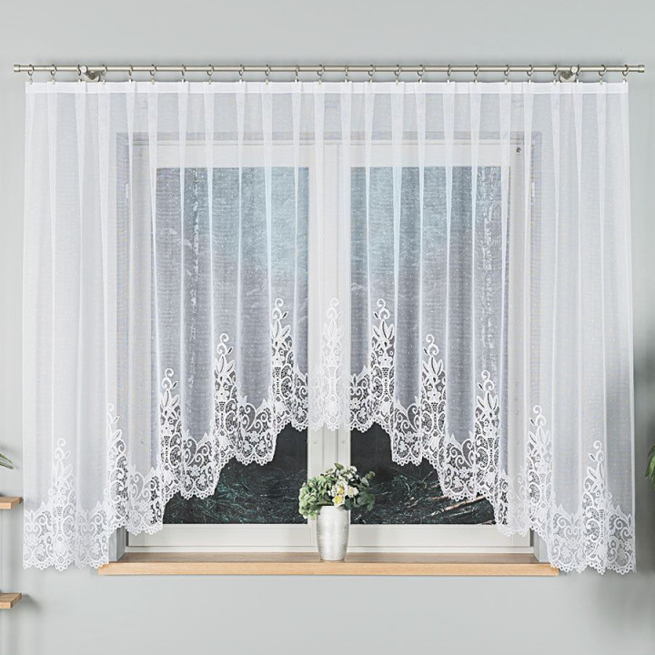 BERENIKA Biała firanka gotowa żakardowa z podcięciem 400x160 cm
