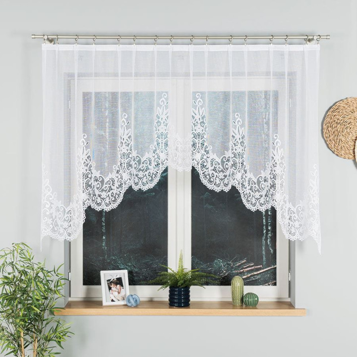 BERENIKA Biała firanka gotowa żakardowa z podcięciem 250x120 cm