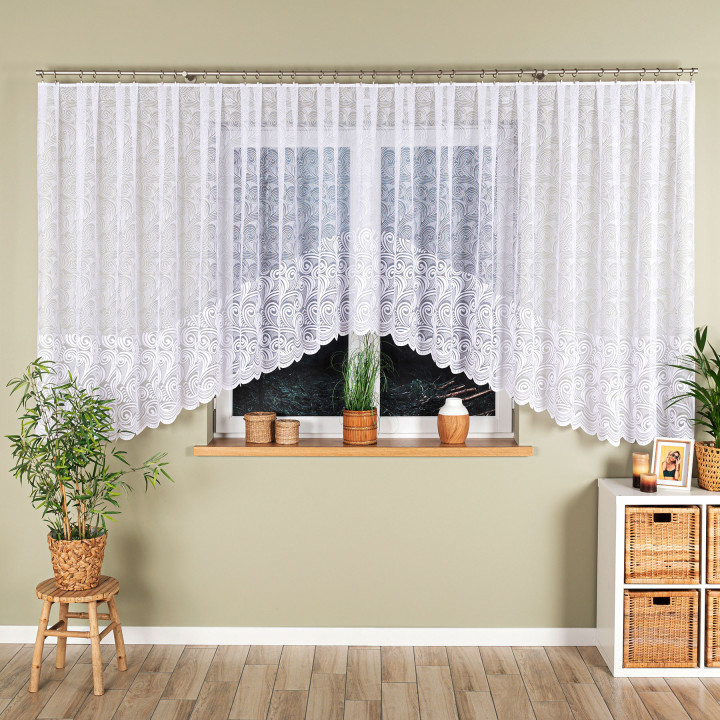 KINGA Biała firanka gotowa żakardowa z podcięciem 600x160 cm