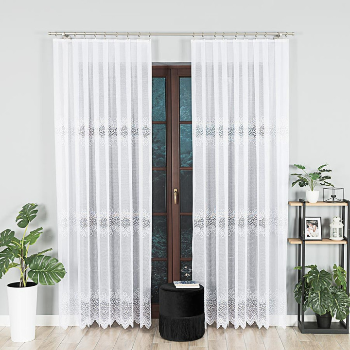 VIOLETTA Biała firanka gotowa żakardowa 300x250 cm
